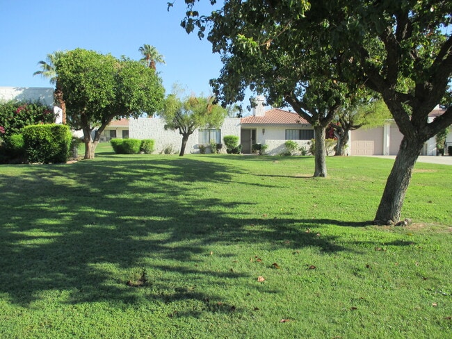 Foto del edificio - 2230 S Sunshine Cir