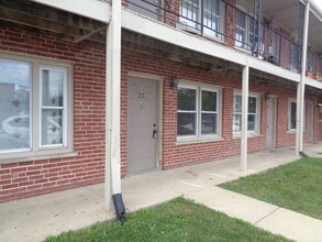 Building Photo - 1340 N Main St
