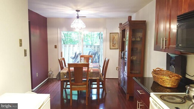 Foto del edificio - 10699 Spring Oak Ct