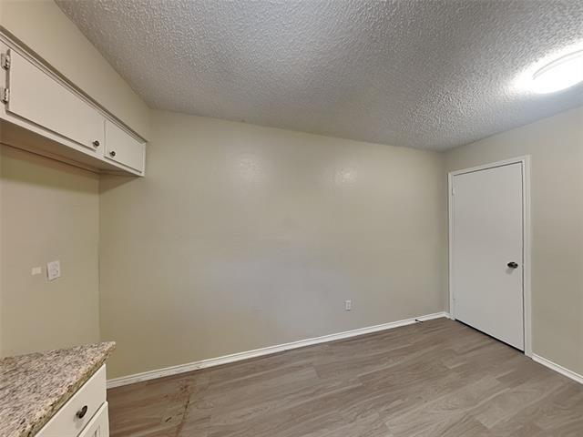 Foto del edificio - 852 NW Summercrest Blvd