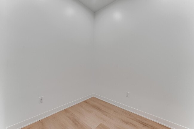 Building Photo - Lumen Luxury Lofts