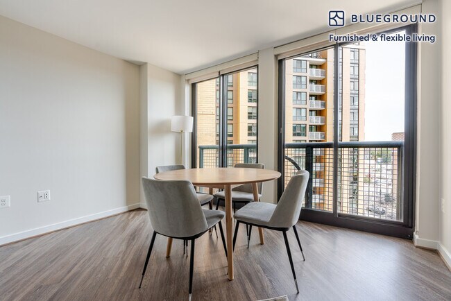 Foto del edificio - 3444 Fairfax Dr