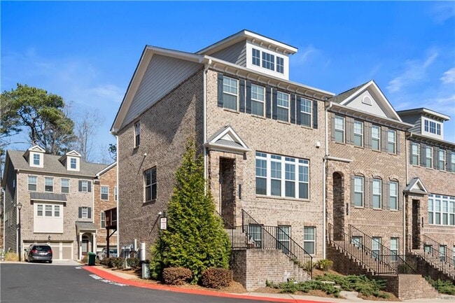 Foto del edificio - 1302 Harris Way S
