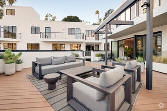 Building Photo - Vica Silver Lake