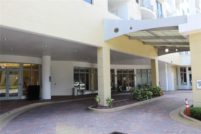 Building Photo - 1830 Radius Dr