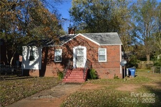 Building Photo - 316 Westwood Dr
