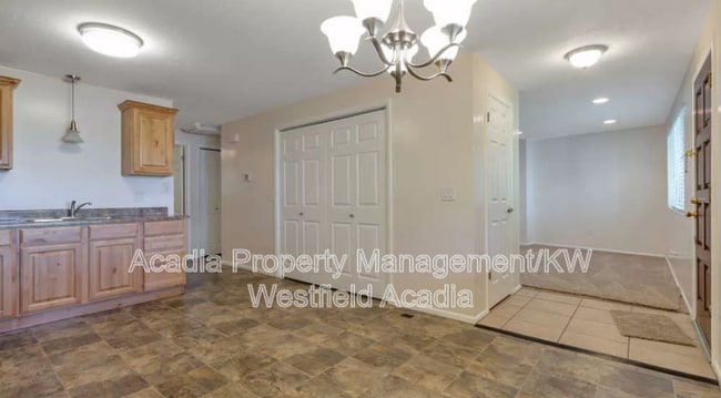 Building Photo - 4770 S 700 E