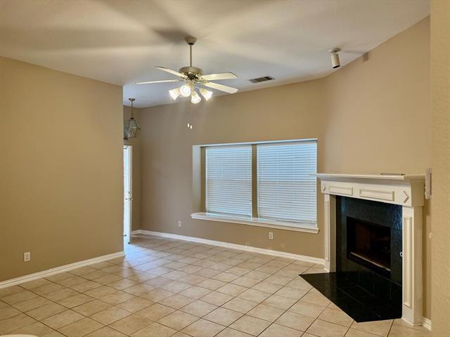 Foto del edificio - 2151 Arbor Creek Dr