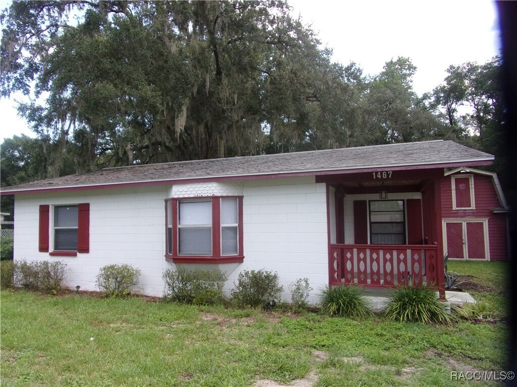 Primary Photo - 1467 N Paul Dr