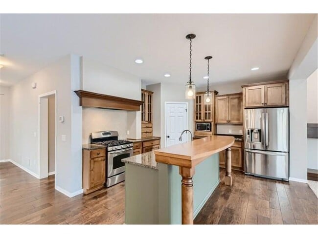 Building Photo - 16845 Draft Horse Blvd