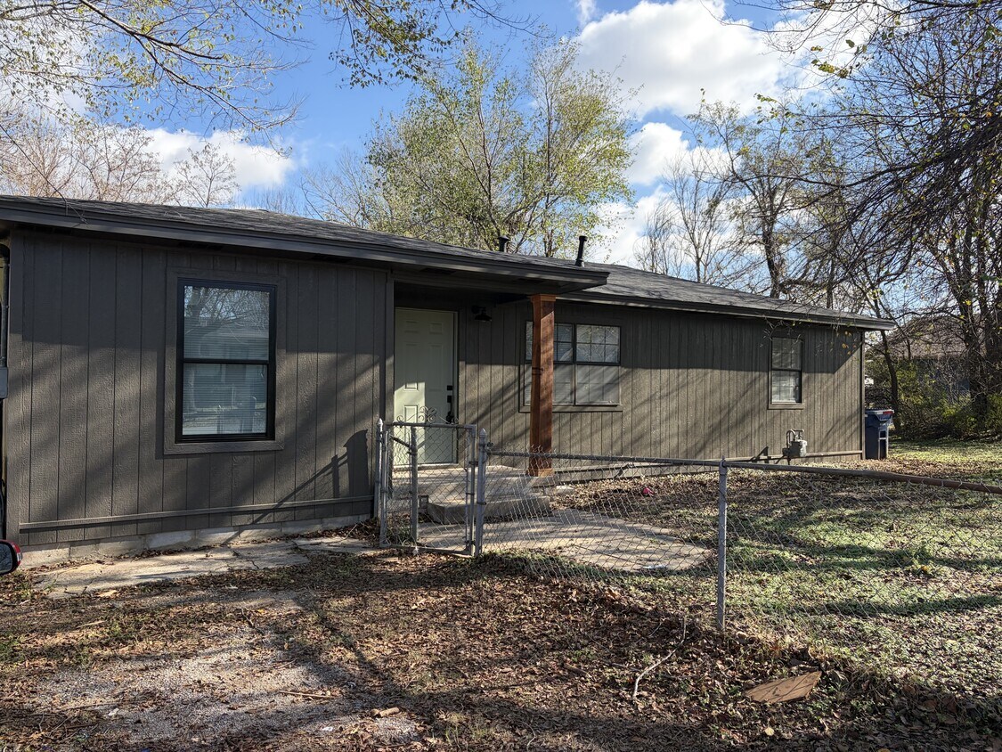 Photo - 3052 Clarke St (Choctaw, OK)