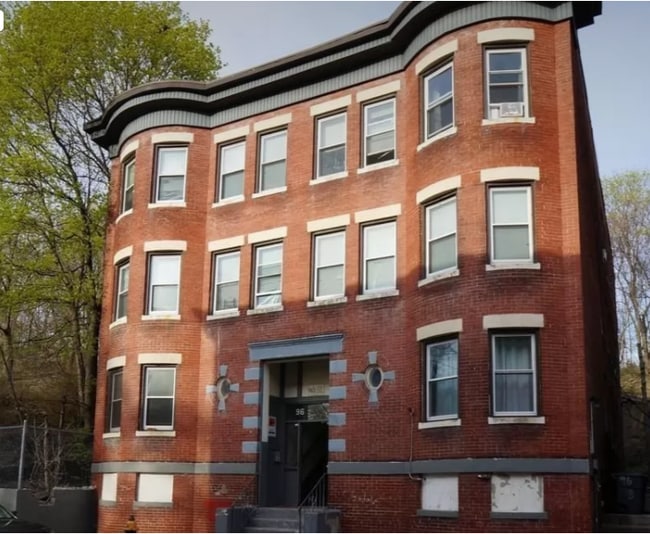 Building Photo - 96 Woodledge St