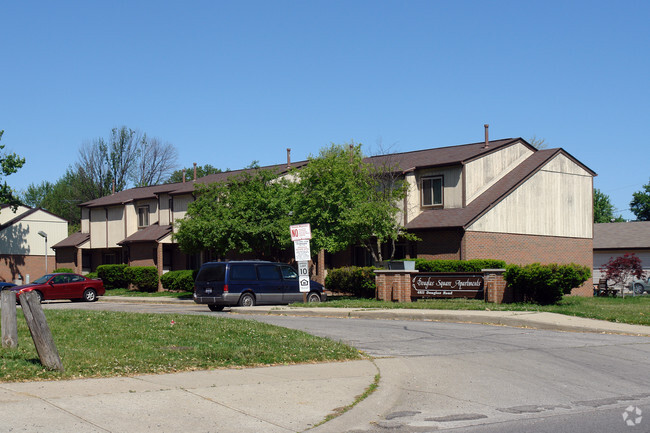 Building Photo - Douglas Square Apartments