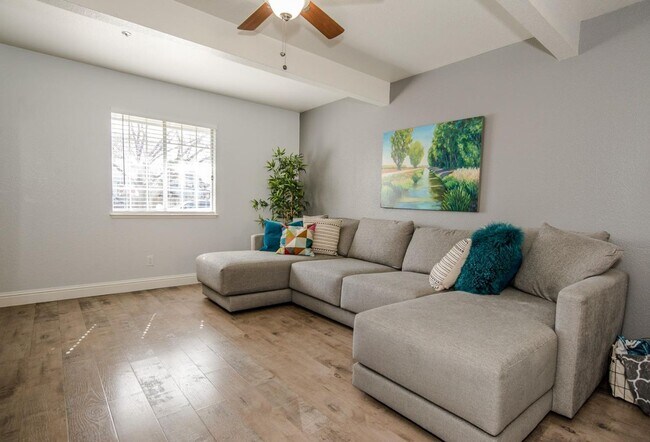 Foto del edificio - Four Bedroom 2 Bath home available for rent