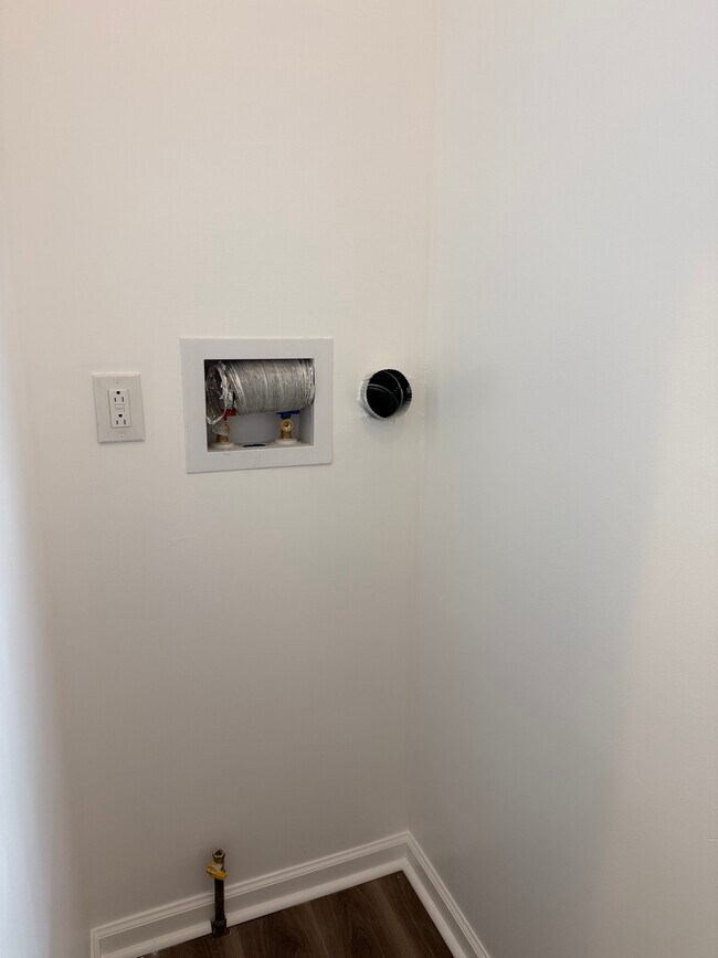 Building Photo - 2210 N 18th St