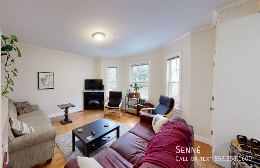 Photo - 12 Marney St.-1R