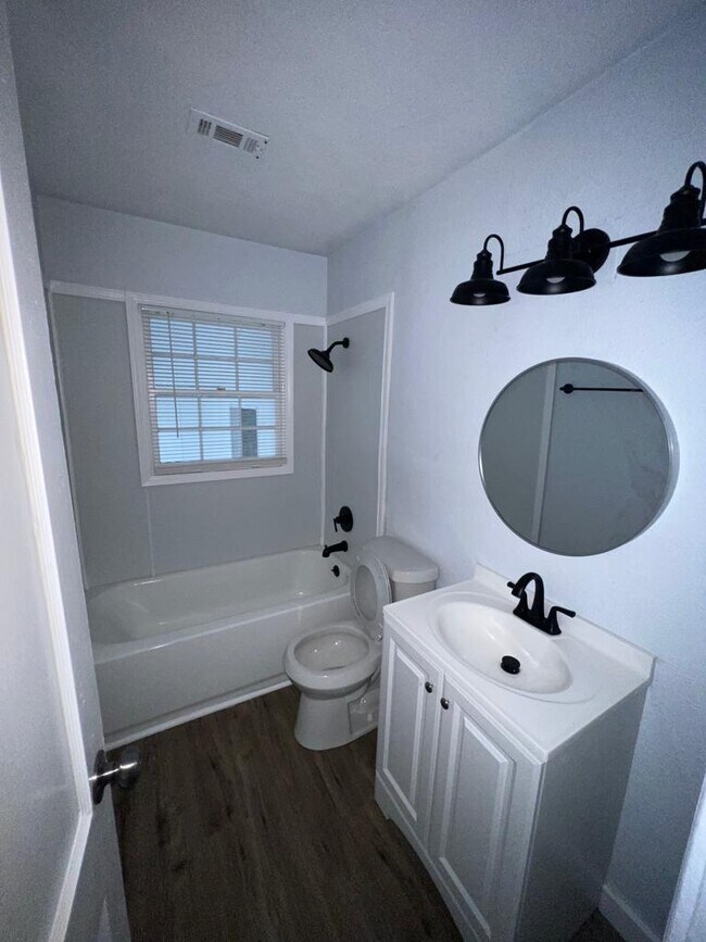 1019 Combs St, Jackson, MS 39204 House Rental in Jackson, MS