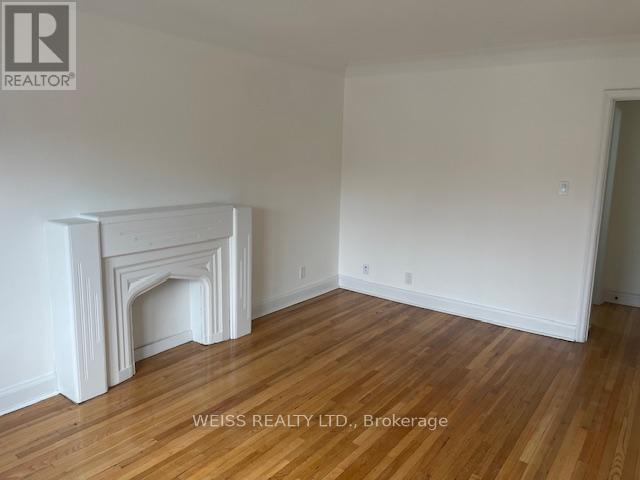 Photo du bâtiment - 517-517 Eglinton Ave W