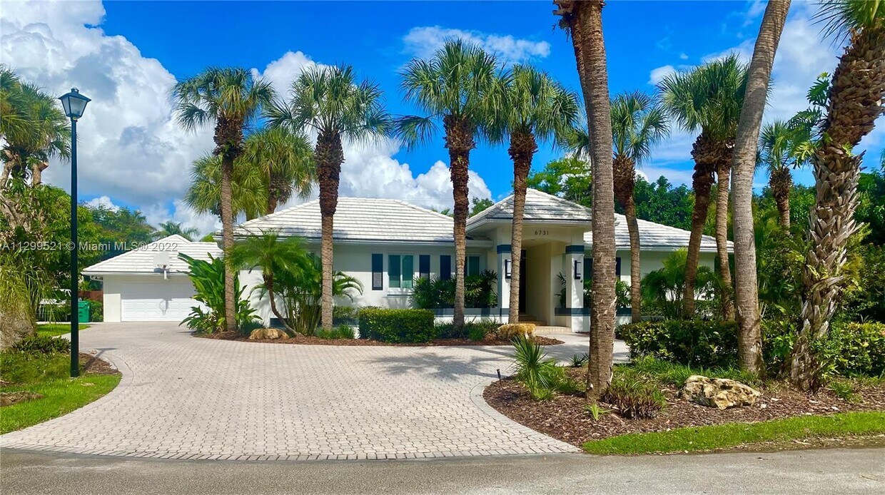 Primary Photo - 6731 SW 138th St