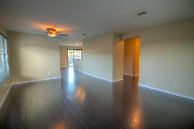 Foto del edificio - 23434 Badger Creek Ln