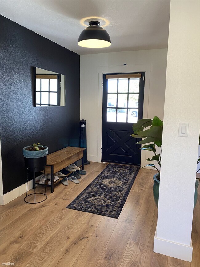 Foto del edificio - 3 br, 2 bath House - 4525 North 82nd Street