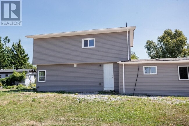 Building Photo - 26-26 Stoney Creek Rd