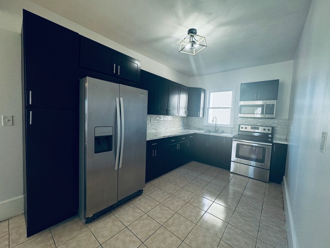 Kitchen - 43 Olo St