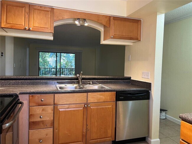 Building Photo - 10160 Sailwinds Blvd S