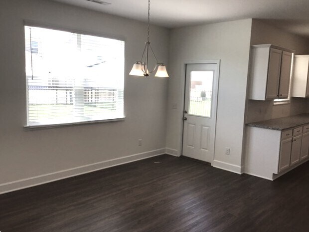 Foto del edificio - 5262 Lake Maxwell Dr