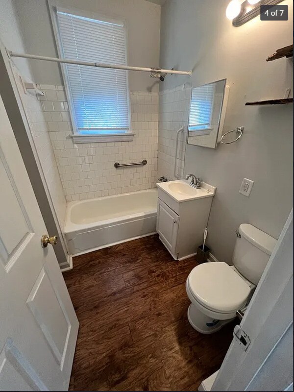 Building Photo - 1020 Maplewood Ave