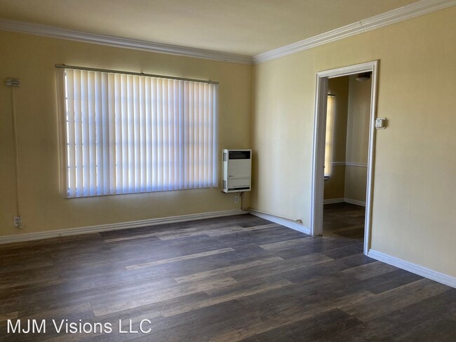 Building Photo - 5405 Fernwood Ave