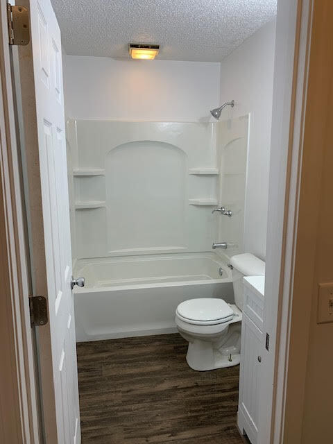 All New Bathroom!!! - 118 airshire ct