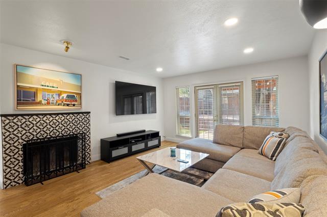 Foto del edificio - 7510 Riverbrook Dr