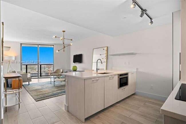 Photo - 501 NE 31st St Apartment