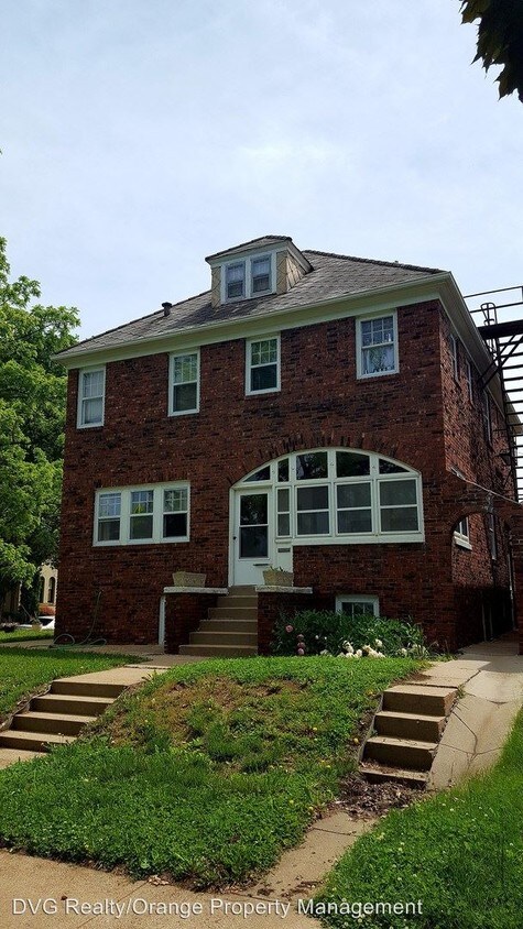 Primary Photo - 1401 S 10th St
