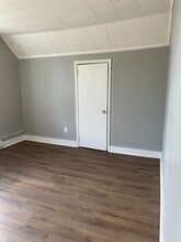 Building Photo - 214 S 16th St