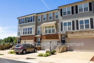 Building Photo - 9222 Dawkins Crest Cir