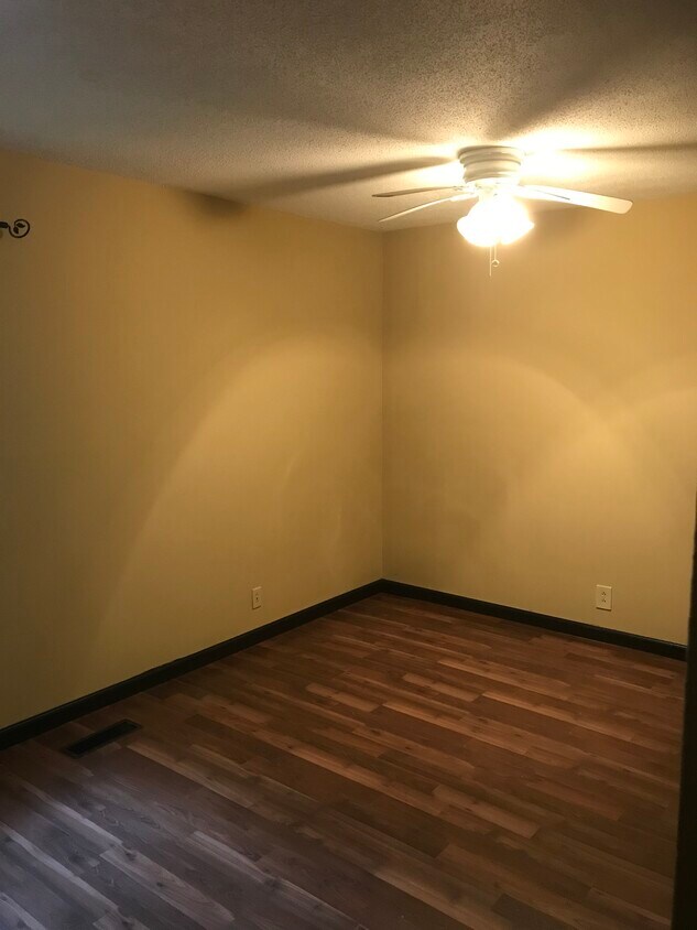 Foto principal - 706 Idlewood Ln