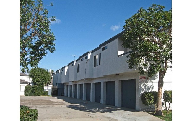 Building Photo - Palmyra Villas