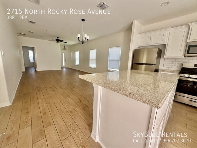 Building Photo - 2715 N Rocky Rose Ave