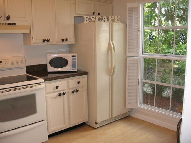Foto del edificio - 5080 Heatherhill Ln