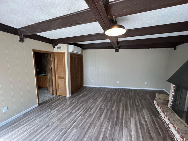 Building Photo - Coming Soon!!