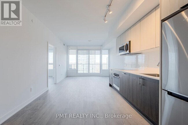 Photo du bâtiment - 1928 Lake Shore Blvd W