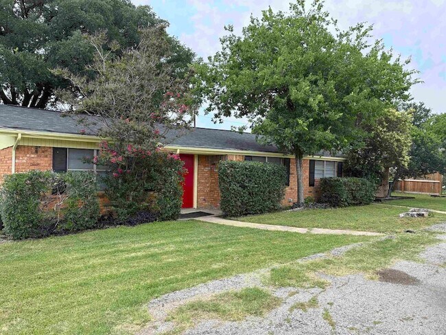 Foto del edificio - 1112 Northwood Dr