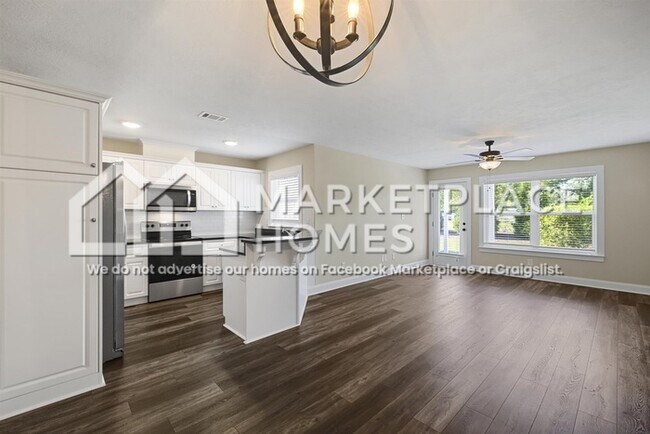 Foto del edificio - 2219 Perrins Ln
