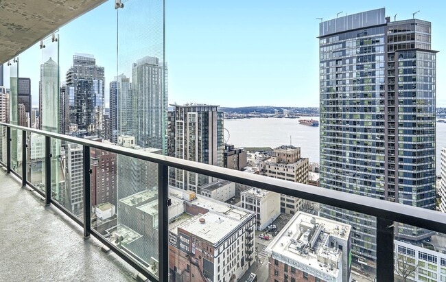 Building Photo - 300 Virginia St