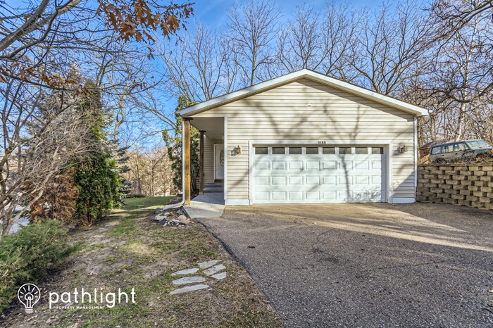 Foto principal - 1688 Stickney Avenue