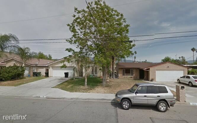Primary Photo - 613 S Mistletoe Ave