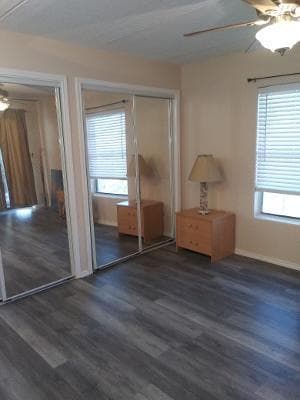 Building Photo - 104 E Parade Dr