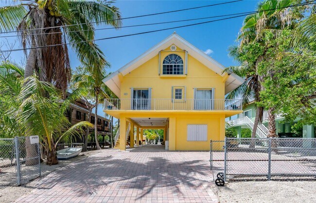 Foto del edificio - 857 Cardinal Ln